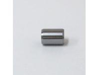 Image of Cylinder head cover to cylinder head locating dowel pin